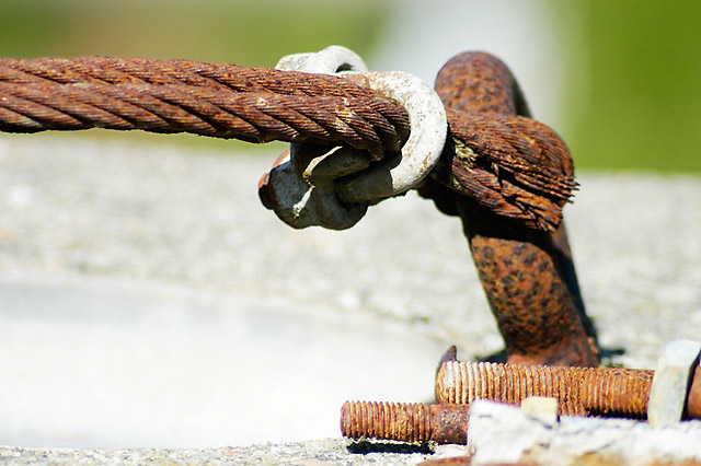 Rusted Cable © Dennis Mojado