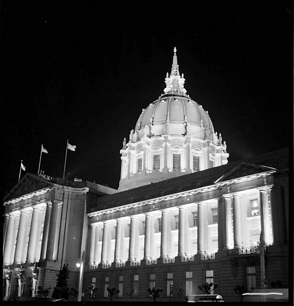 SF City Hall at Night © Dennis Mojado