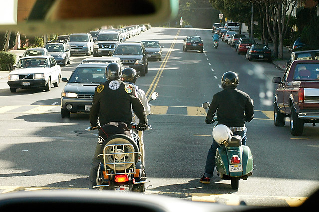 Vespas in SF © Dennis Mojado